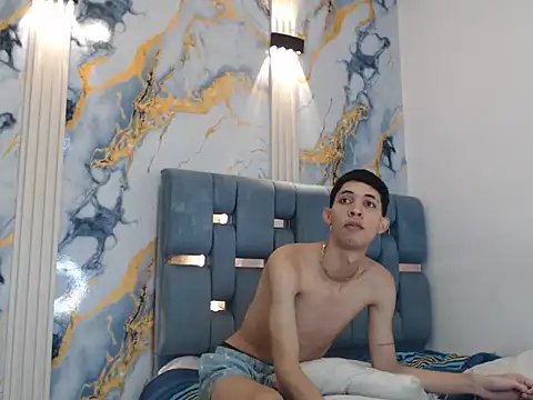 GOLD_BOYS Pertunjukan Webcam