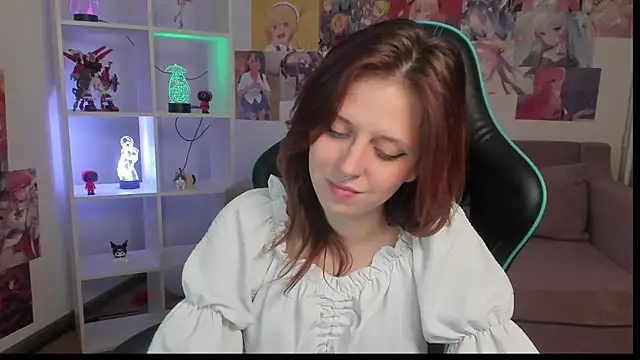 Chat +18 de FreyaVey ao vivo