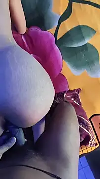 Ivy_the_goddess Show in webcam