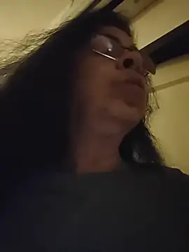 Chatroom XXX en direct de NakedMILFx