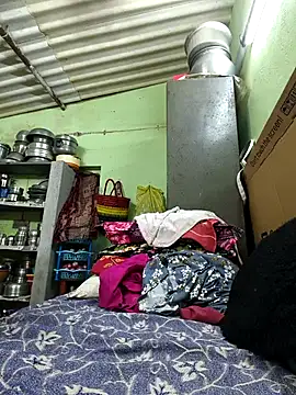 Tamilselviroja- Live XXX Chat