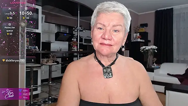roxana_brooks élő XXX-chatje