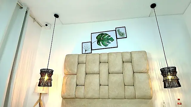 Chat +18 de Cinthiabaker ao vivo