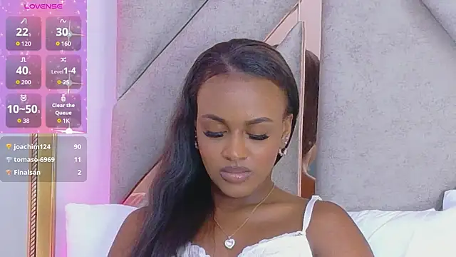 Sally-Noa live XXX chat