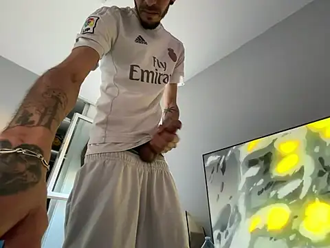 Rebeu313 Webcam Show