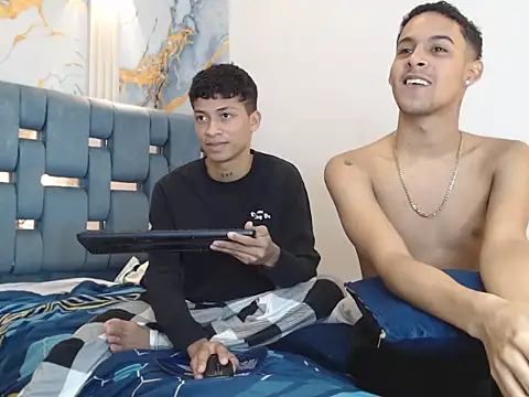 GOLD_BOYS – Naživo XXX chat