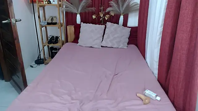 โชว์เว็บแคมของ nikita_morris