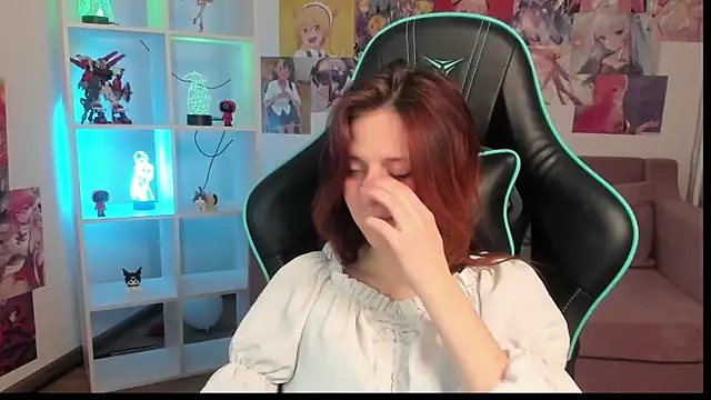 دردشة FreyaVey الجنسية المباشرة