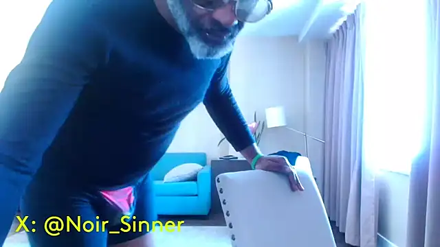 sinnernoir: онлайн-секс-чат