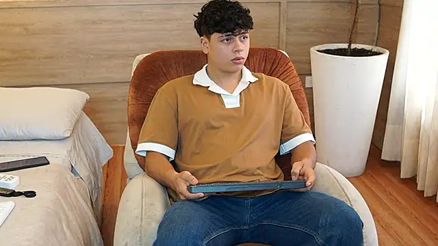 Ethan_occonor's Live XXX Chat