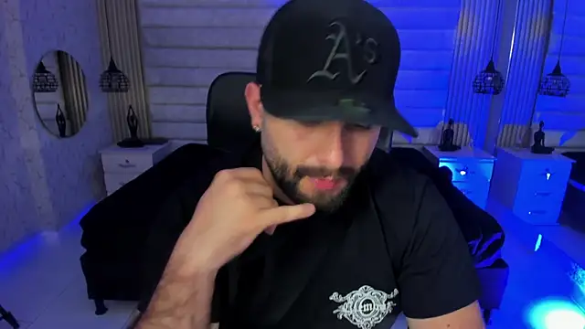 jhon_bear03 即時 XXX 聊天