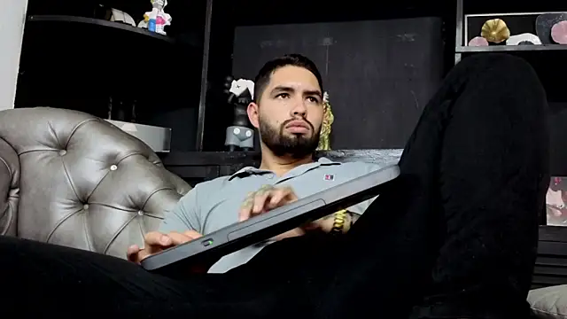 Pertunjukan Kamera Web matteosantos