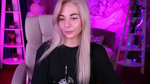 BellaRayyy's Live XXX Chat