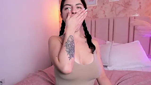 anntonella_watson – Naživo XXX chat