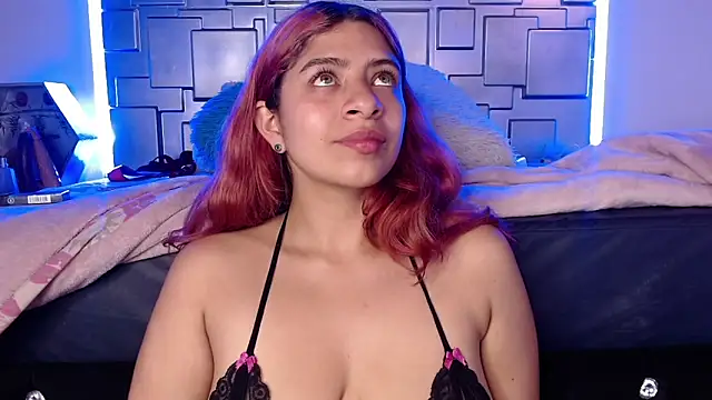 lunabloom2 Chat XXX in diretta