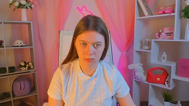 CelestineMauriac's Live XXX Chat