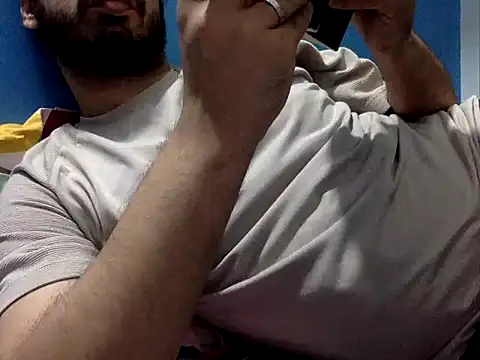 عرض كام Precumboner