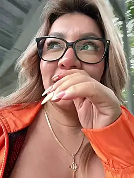 دردشة DIANITA_1988 الجنسية المباشرة