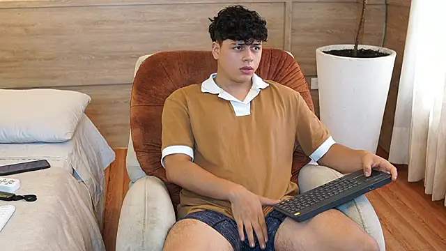 Ethan_occonor Adlı Modelin Canlı XXX Sohbeti