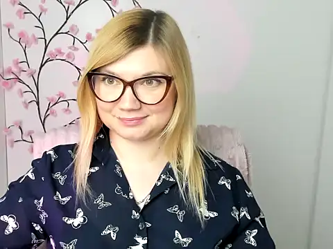 Lola_moree: онлайн-секс-чат