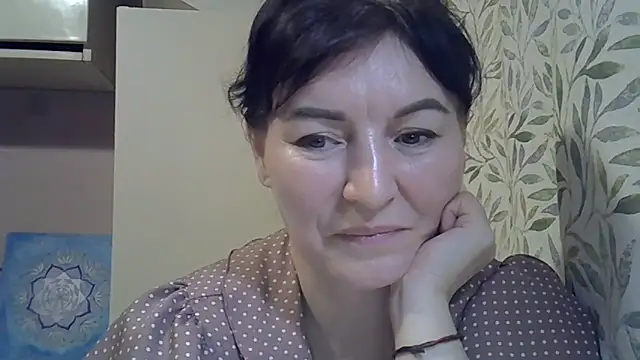 Krystal_82 Adlı Modelin Canlı XXX Sohbeti