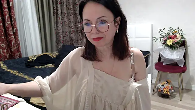 Arisa5000: вебкам-шоу