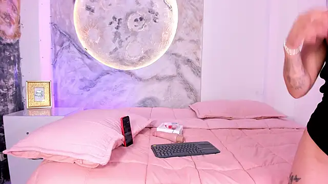 AnaiaClarck: онлайн-секс-чат