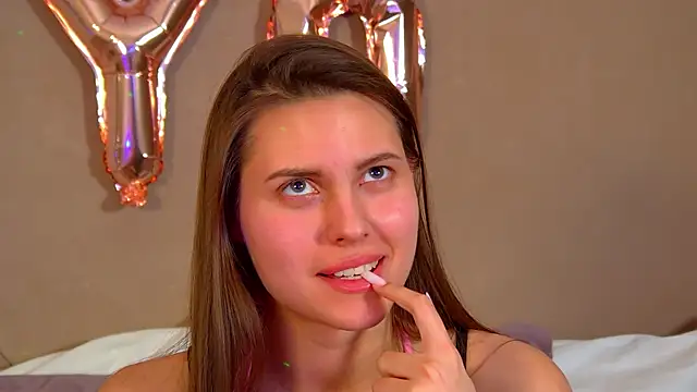 AliceVersal Chat XXX in diretta