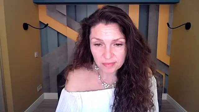 Онлайн чат XXX EllaLong