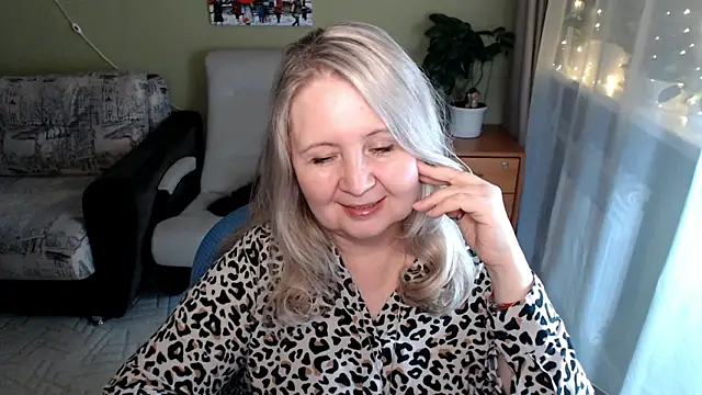 Chat +18 de JanaMayer ao vivo