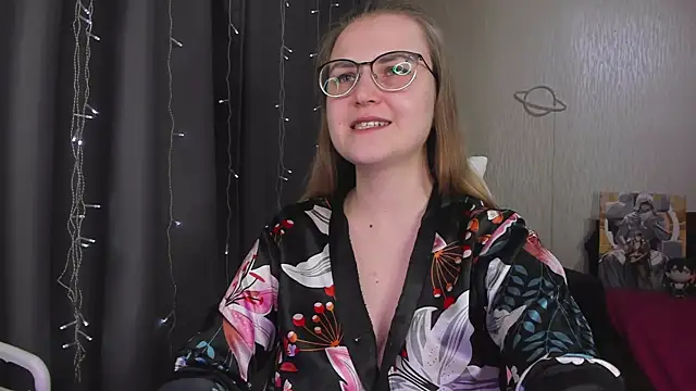 MissBrightShine Adlı Modelin Canlı XXX Sohbeti