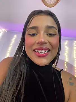 Chat +18 de Mariangel_11 ao vivo