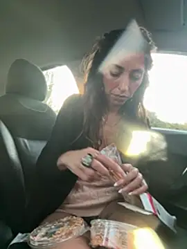 Amani_thewolf's Live XXX Chat