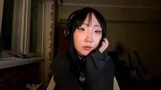 Yunananaa Adlı Modelin Canlı XXX Sohbeti