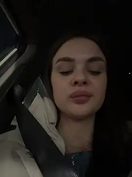 Chat +18 de KristiRich ao vivo