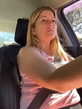 NikkiBlisss webkamerás műsora