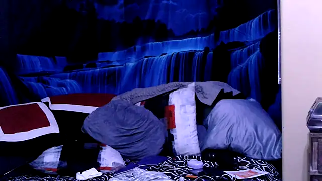 Czat XXX na żywo – Mic_Oxinner