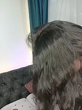 แชท XXX สดของ paulina_coxx