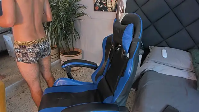 Show modela kai_storn na web-kameri