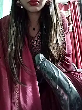 Czat XXX na żywo – Noor_Darliing