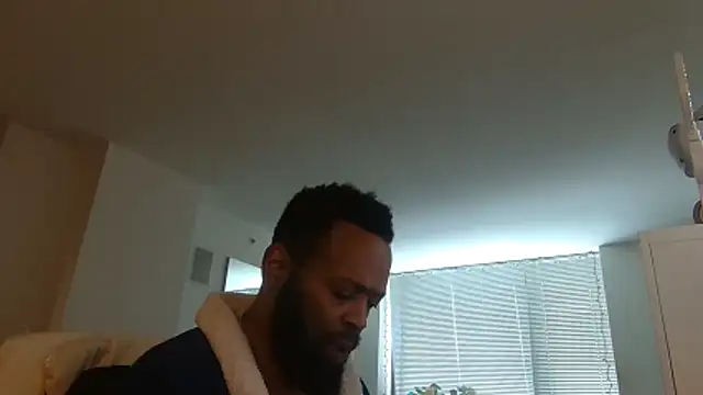 theblacklordmaster: διαδικτυακό σόου στην κάμερα