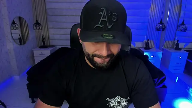 jhon_bear03 Adlı Modelin Canlı XXX Sohbeti