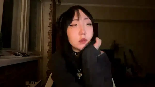 Yunananaa Chat XXX live