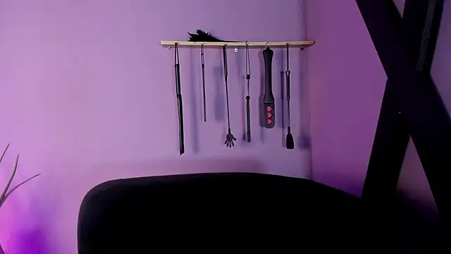 ale_cam Adlı Modelin Canlı XXX Sohbeti