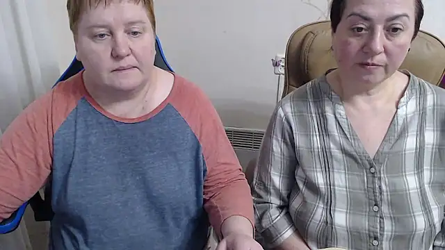 Bertie_Adeline Adlı Modelin Web Kamerası Şovu