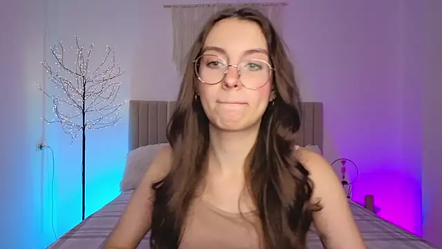 Онлайн чат XXX Real_cutie1