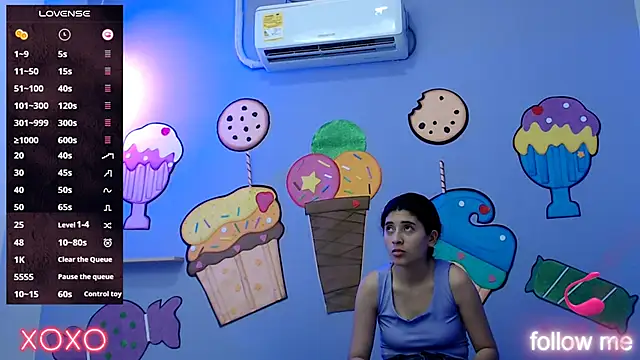 skinnykalitzo18 Adlı Modelin Canlı XXX Sohbeti