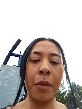 Chat +18 de Zafiro_glow ao vivo