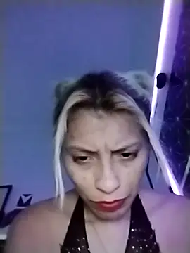 Pokazy przed kamerką – amairany27