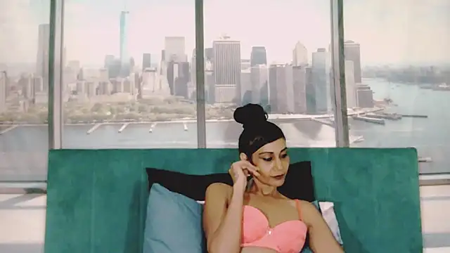 ErroticStarr Webcam show